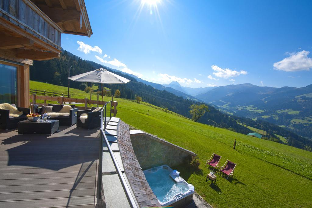 Maierl-Alm & Maierl-Chalets Kirchberg in Tirol Værelse billede